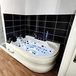 T2 Lumineux N1 Avec Jacuzzi * Roubaix