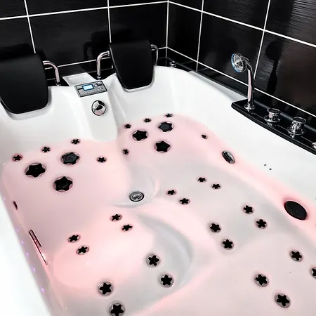 T2 Lumineux N1 Avec Jacuzzi