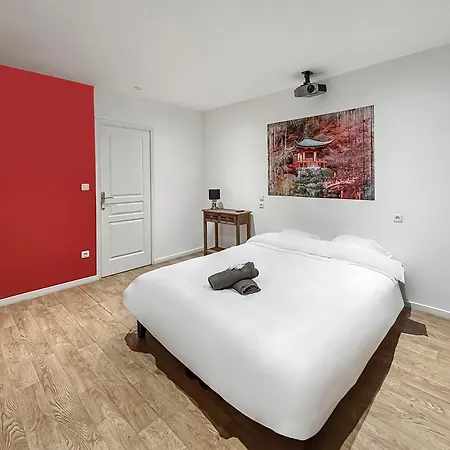 T2 Lumineux N1 Avec Jacuzzi & Video *
